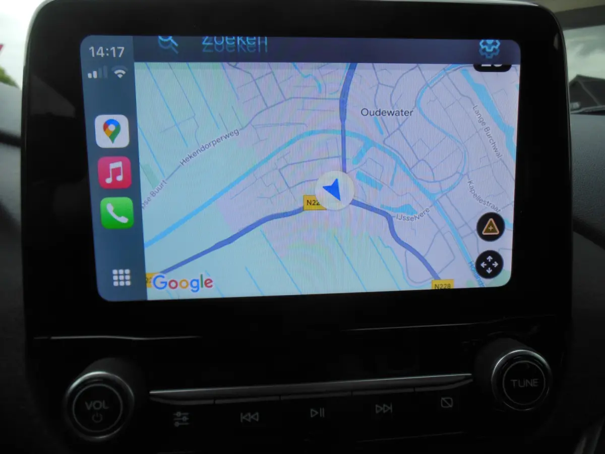 1.0 EcoBoost Titanium 12 maanden Bovag garantie carplay/android