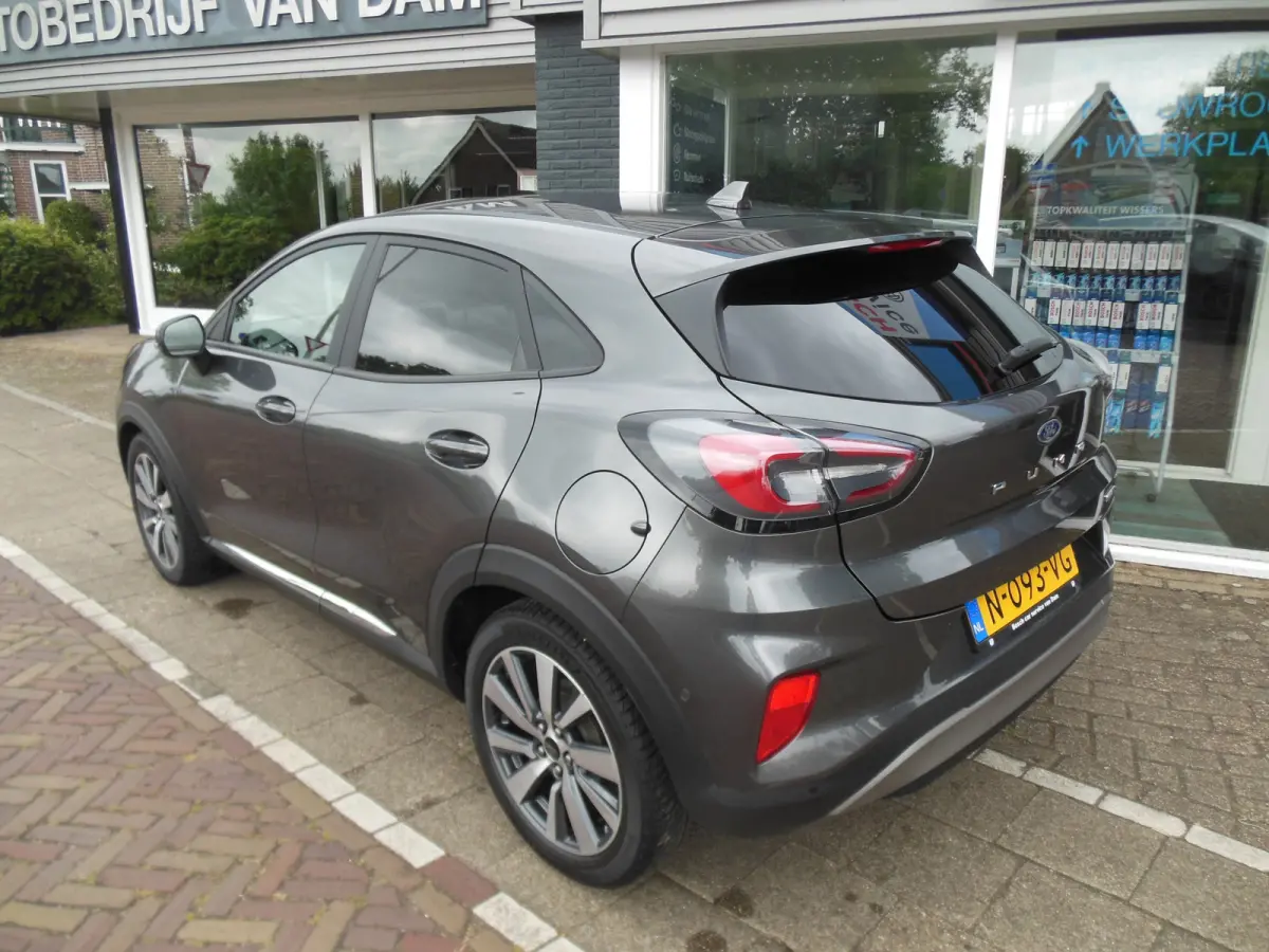1.0 EcoBoost Titanium 12 maanden Bovag garantie carplay/android