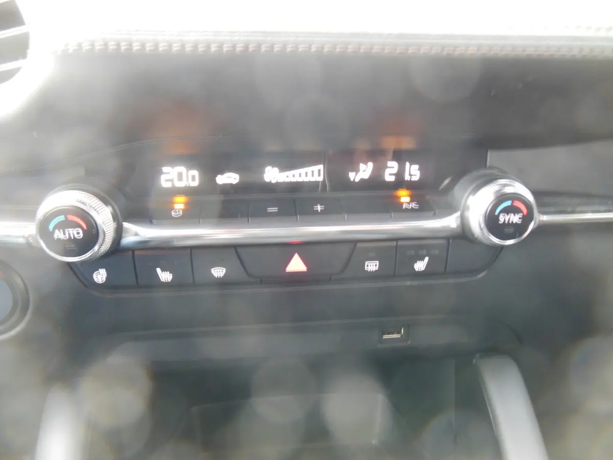 2.0 e-SkyActiv-X M Hybrid 186 Comfort 12 maanden Bovag garantie carplay/android