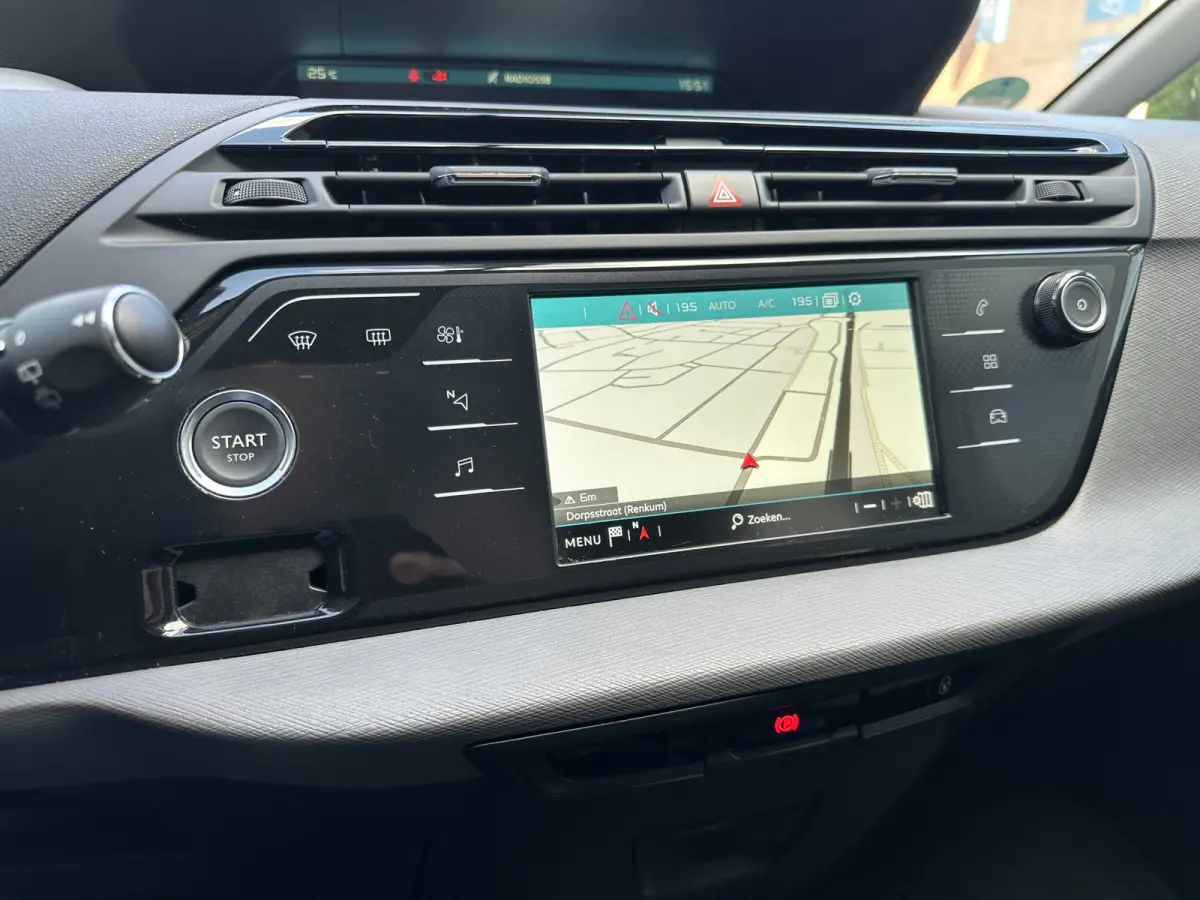 1.2 PureTech Business All-in Prijs Navi/Airco/Cruise/Park sens/Carplay/7Pers Eurorepar