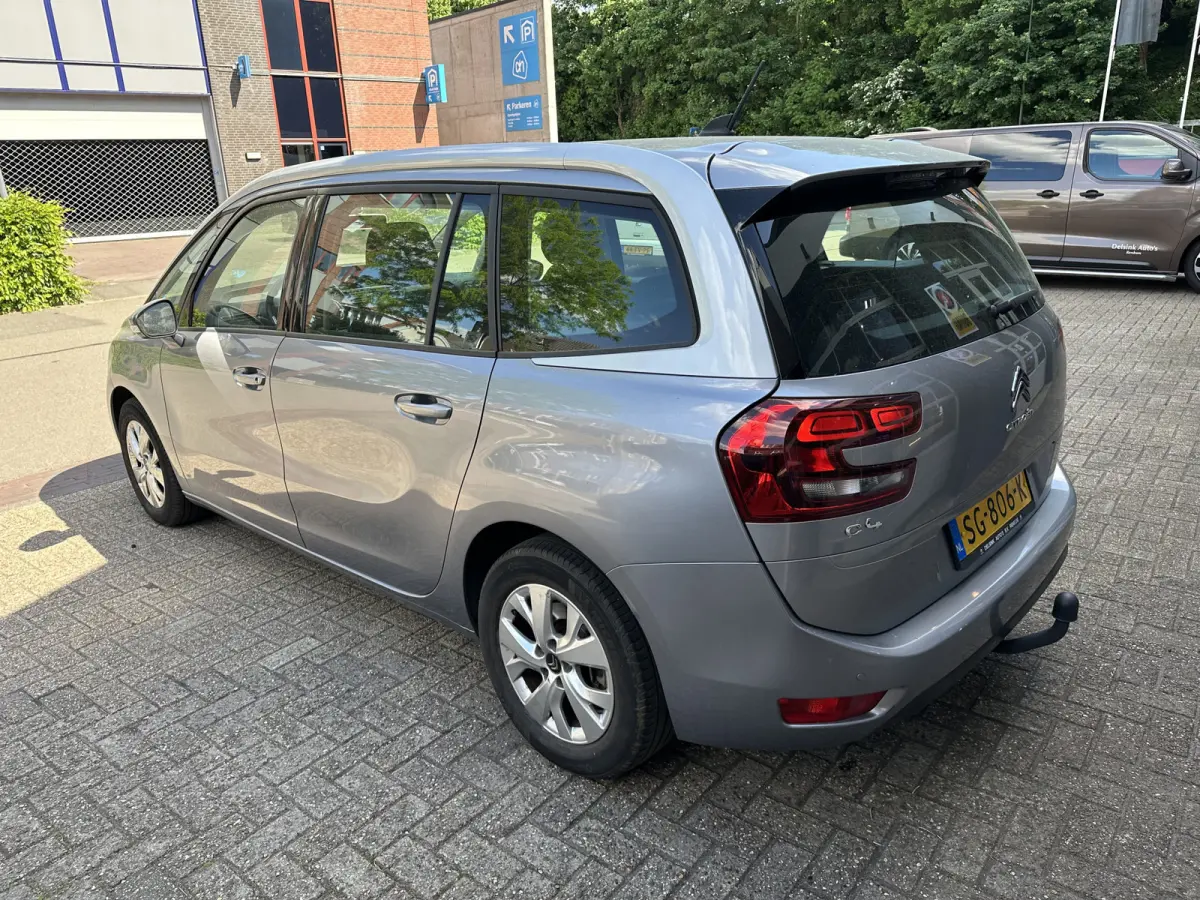 1.2 PureTech Business All-in Prijs Navi/Airco/Cruise/Park sens/Carplay/7Pers Eurorepar