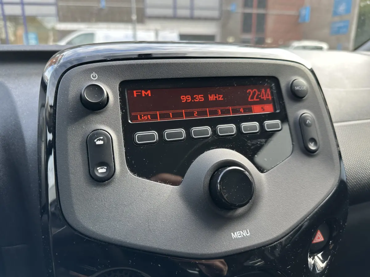 1.0 VTi Feel All-in Prijs Airco/Centrale vergrendeling/Bluetooth Eurorepar