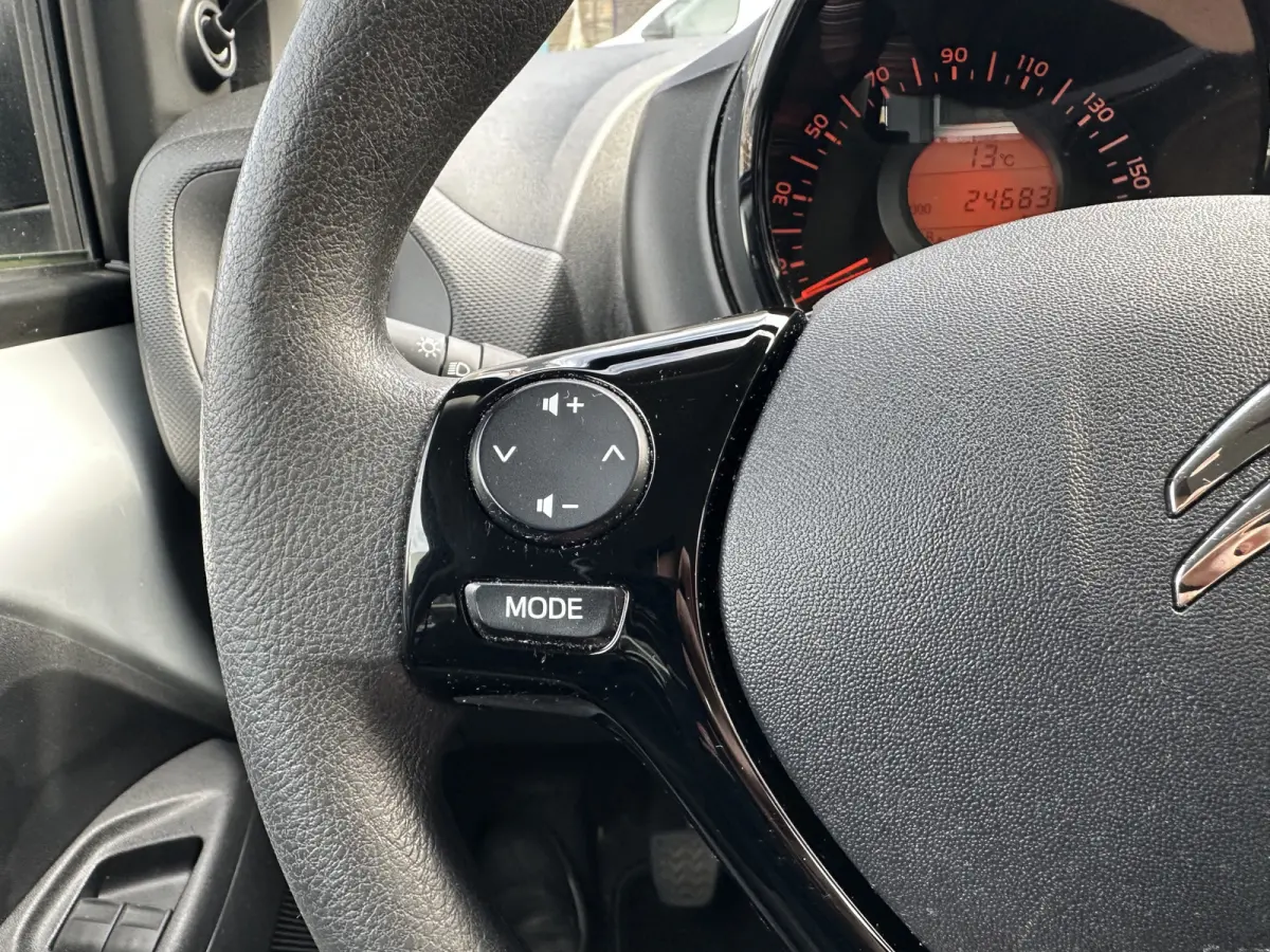 1.0 VTi Feel All-in Prijs Airco/Centrale vergrendeling/Bluetooth Eurorepar