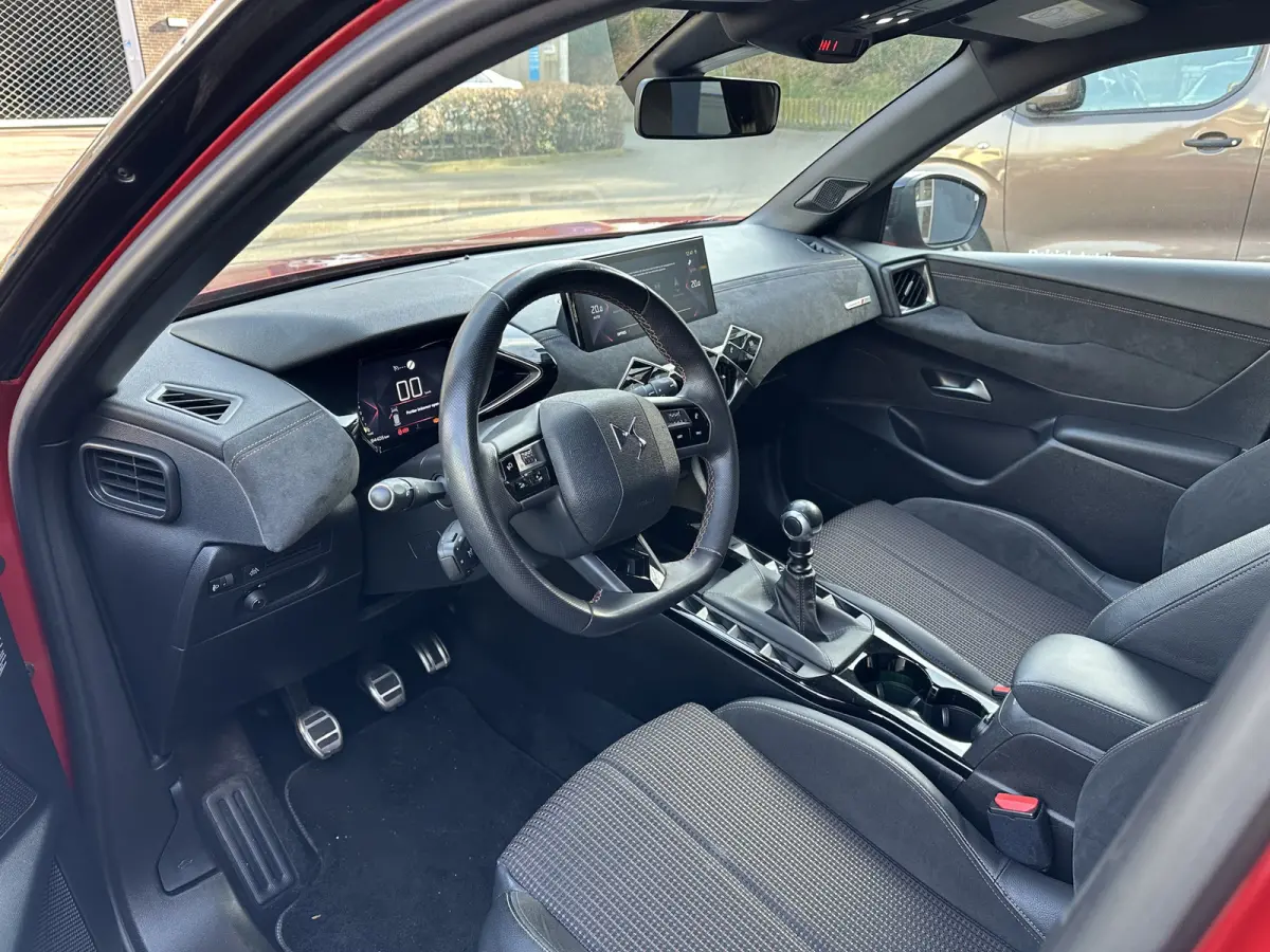 1.2 PureTech Performance Line All-in prijs Airco/Navi/Cruise/Carplay/Park sens voor+achter Eurorepar