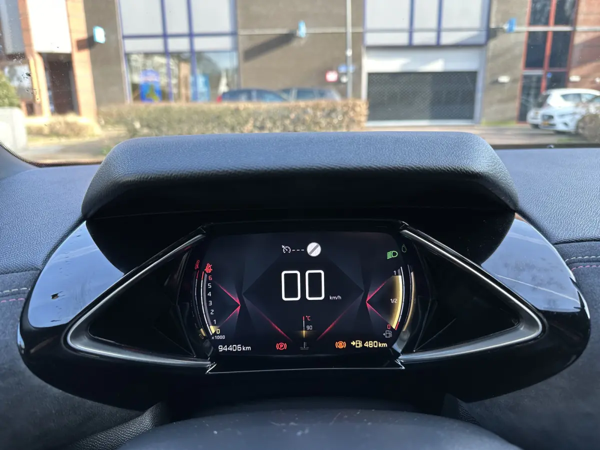 1.2 PureTech Performance Line All-in prijs Airco/Navi/Cruise/Carplay/Park sens voor+achter Eurorepar