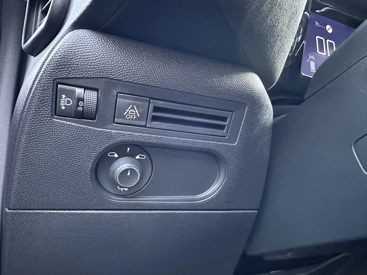 1.2 PureTech Performance Line All-in prijs Airco/Navi/Cruise/Carplay/Park sens voor+achter Eurorepar