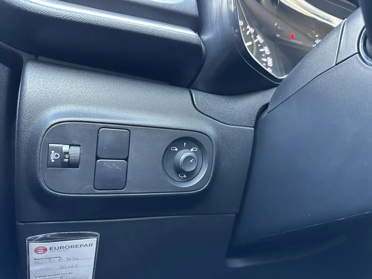 1.2 PureTech Business All-in Prijs Airco/Navi/Carplay/Camera Eurorepar