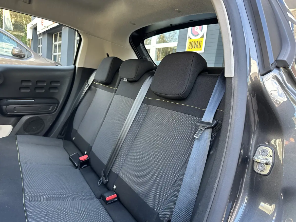 1.2 PureTech Business All-in Prijs Airco/Navi/Carplay/Camera Eurorepar