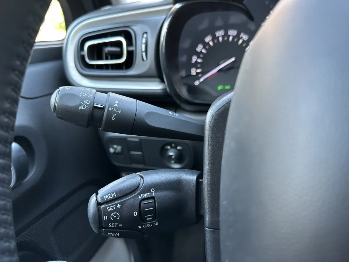 1.2 PureTech Business All-in Prijs Airco/Navi/Carplay/Camera Eurorepar