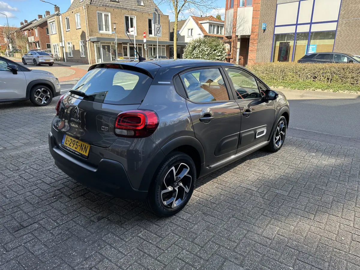 1.2 PureTech Business All-in Prijs Airco/Navi/Carplay/Camera Eurorepar