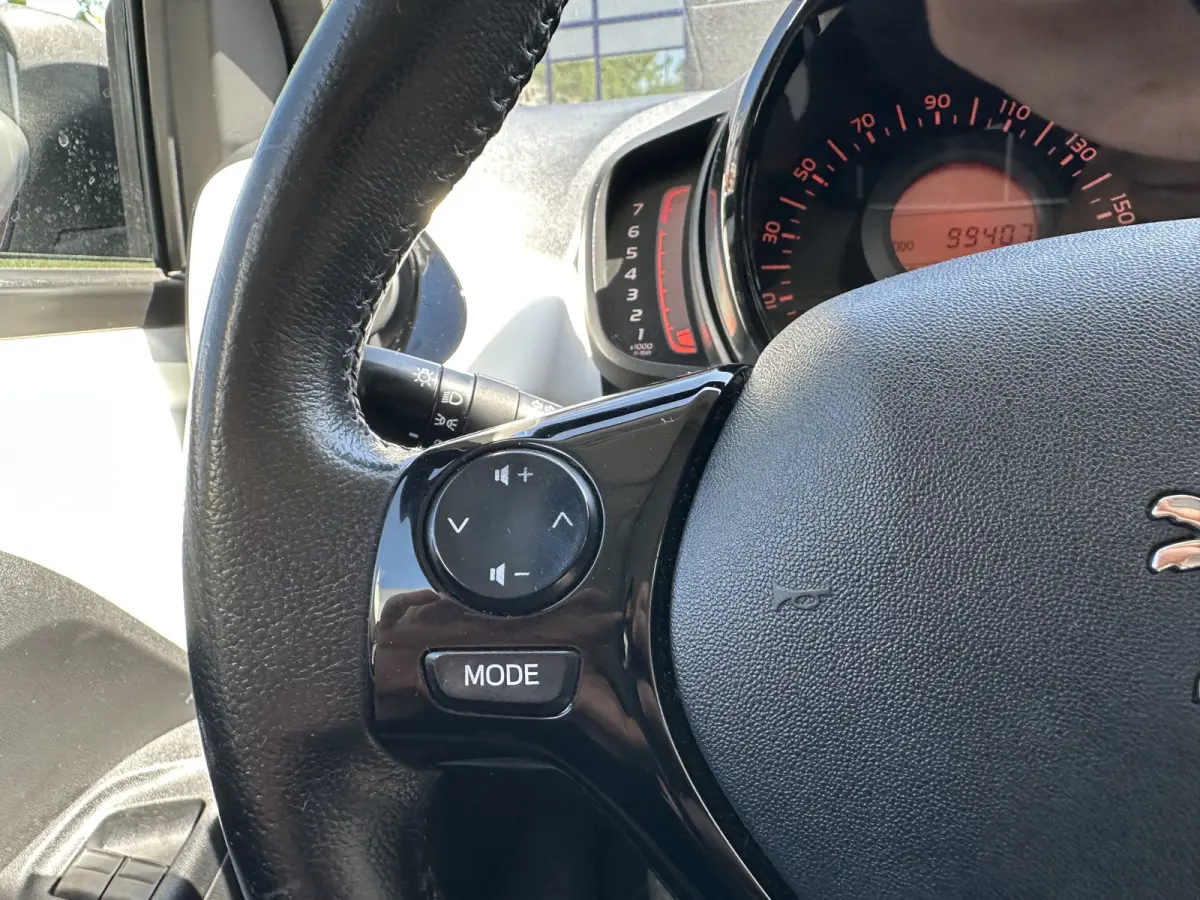1.2 Puretech Allure TOP! All-in Prijs Airco/Navi/Carplay/Camera Eurorepar