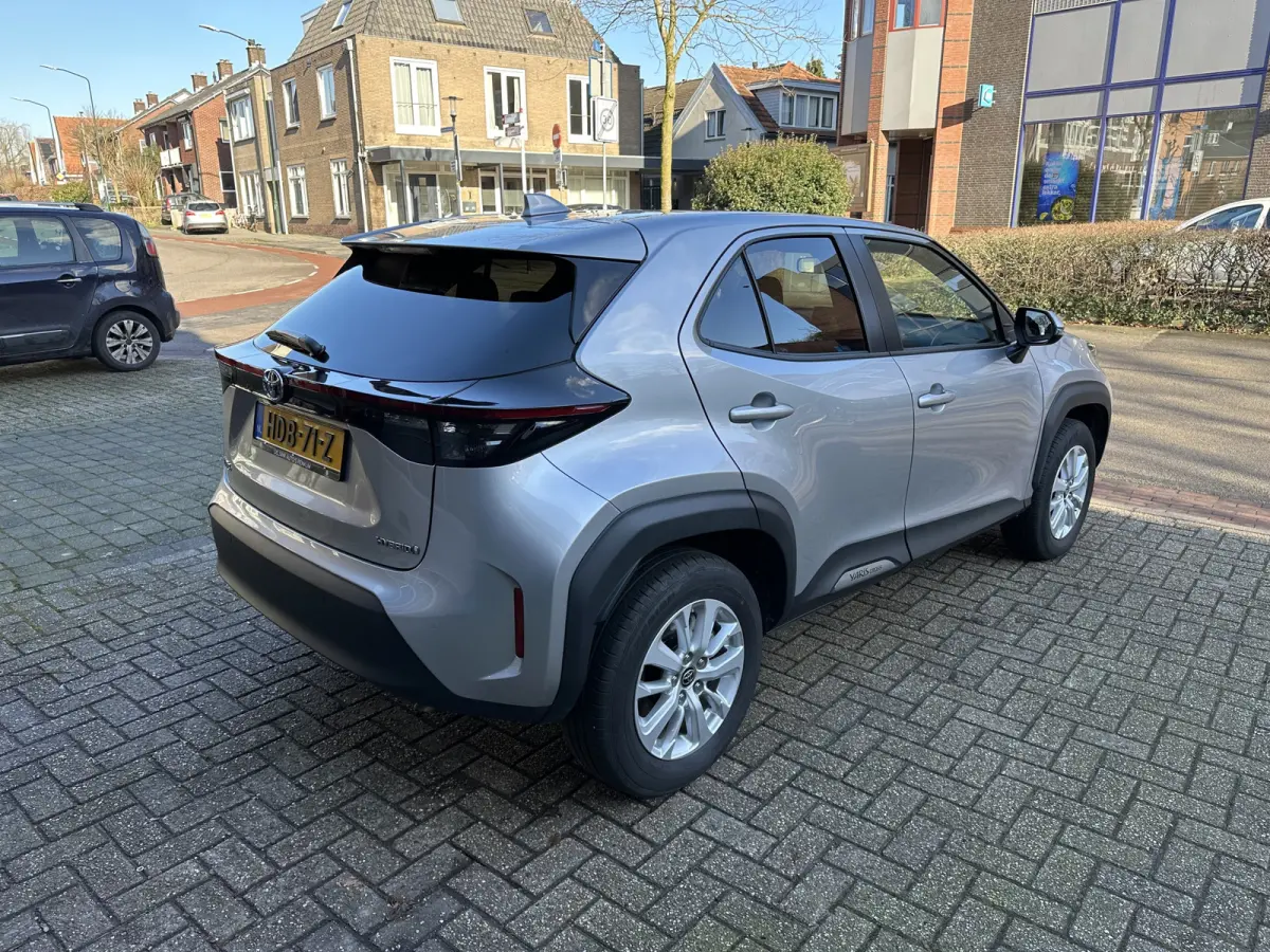 1.5 Hybrid Active Automaat All-in Prijs Airco/Cruise/Camera/Navi/Carplay Eurorepar