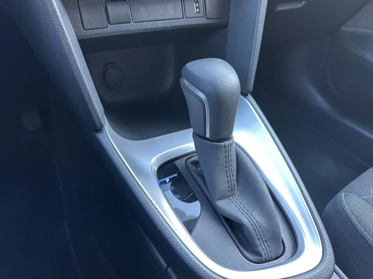 1.5 Hybrid Active Automaat All-in Prijs Airco/Cruise/Camera/Navi/Carplay Eurorepar