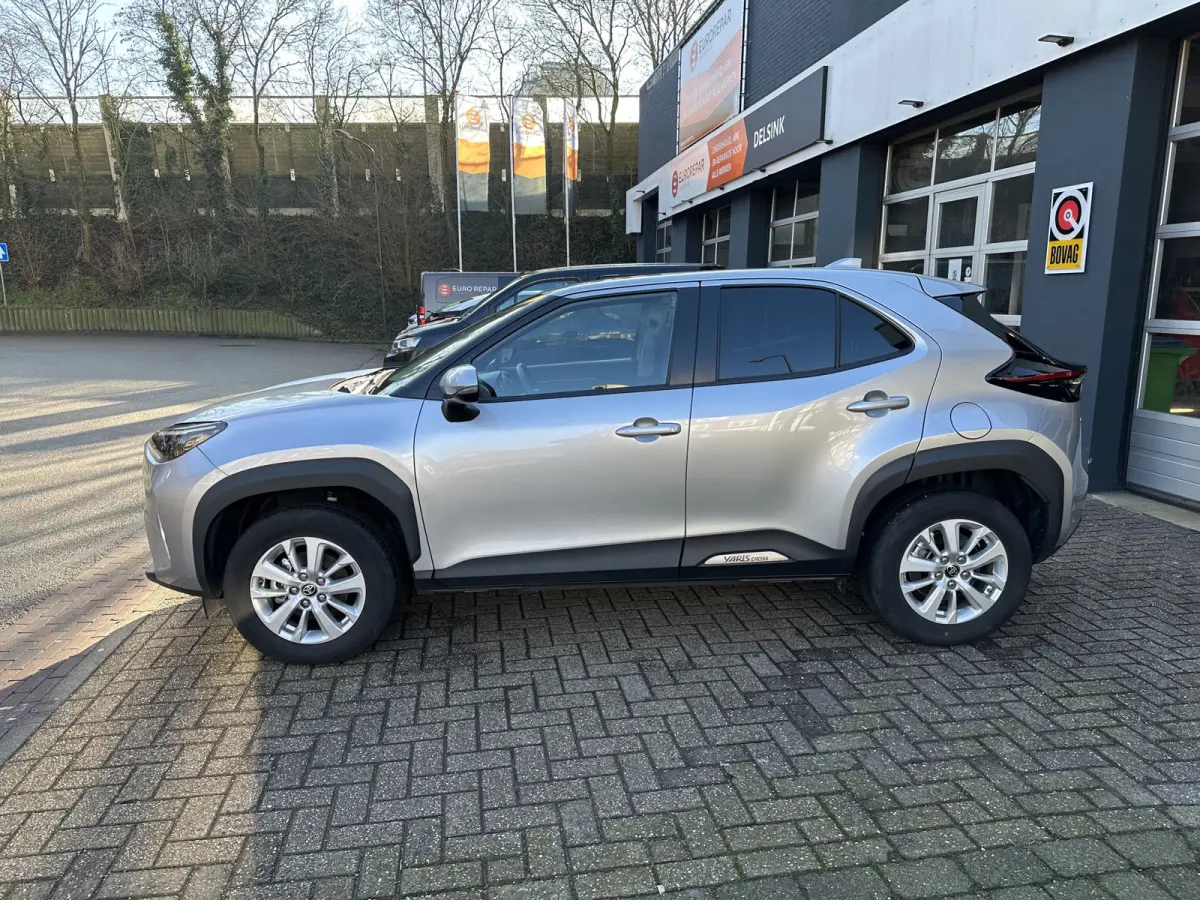 1.5 Hybrid Active Automaat All-in Prijs Airco/Cruise/Camera/Navi/Carplay Eurorepar