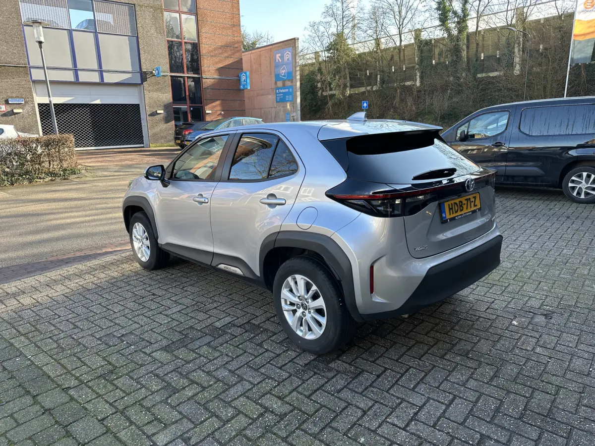 1.5 Hybrid Active Automaat All-in Prijs Airco/Cruise/Camera/Navi/Carplay Eurorepar