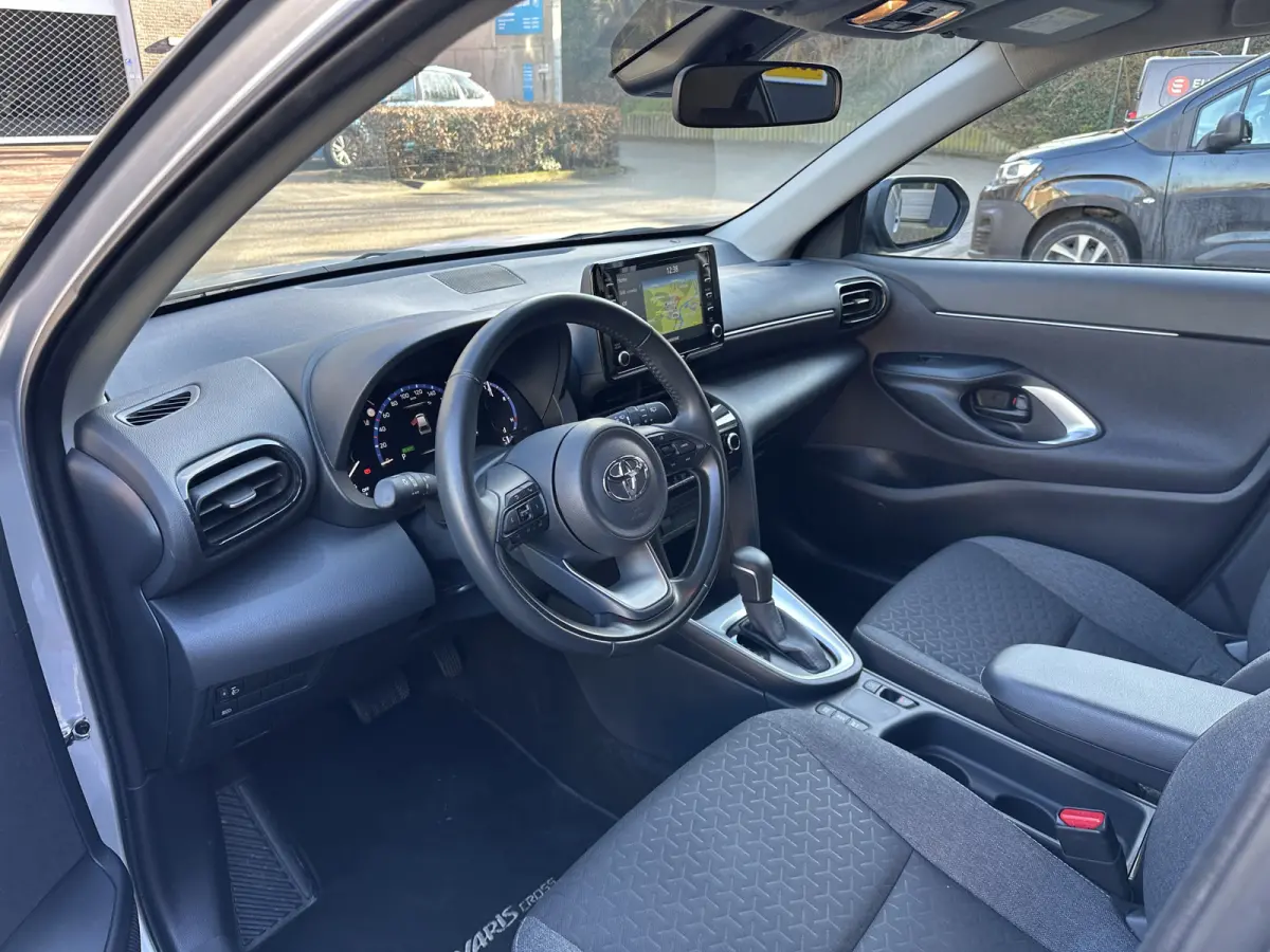 1.5 Hybrid Active Automaat All-in Prijs Airco/Cruise/Camera/Navi/Carplay Eurorepar