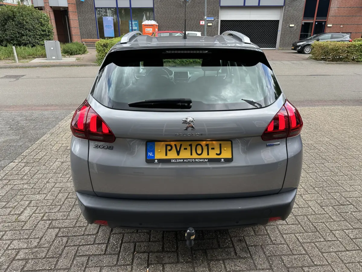 1.2 PureTech Blue Lion Automaat All-in Prijs Airco/Cruise/Navi/Carplay/Android auto/Parkeer sens a Eurorepar