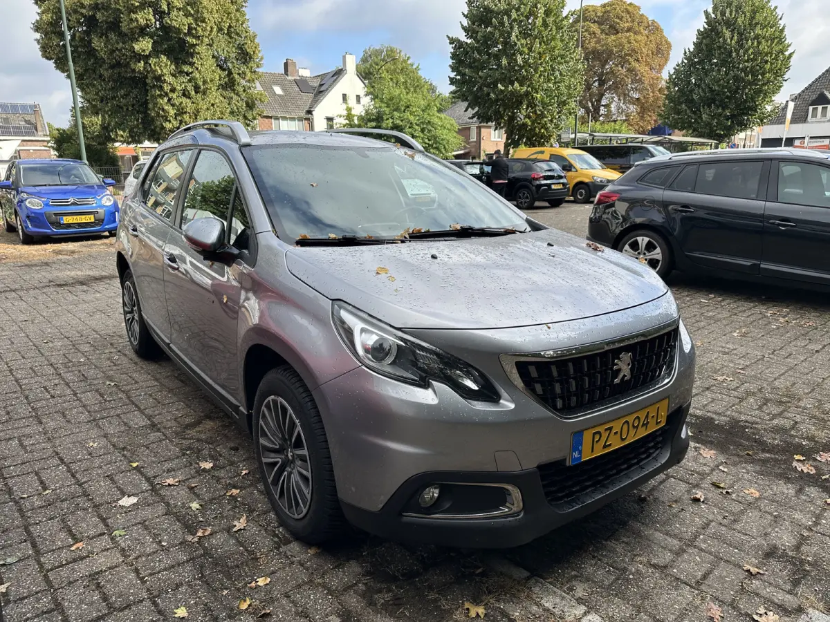 1.2 PureTech Automaat Blue Lion All-in Prijs Airco/Cruise/Navi/Carplay/Android auto/Parkeer sens a Eurorepar