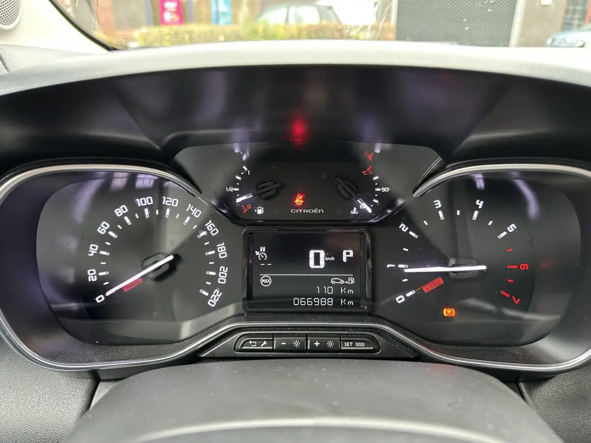 1.2 PureTech Automaat 130pk Max All-in Prijs Cruise/Navi/Parkeersens v/Stoelverwarming/Airco Eurorepar