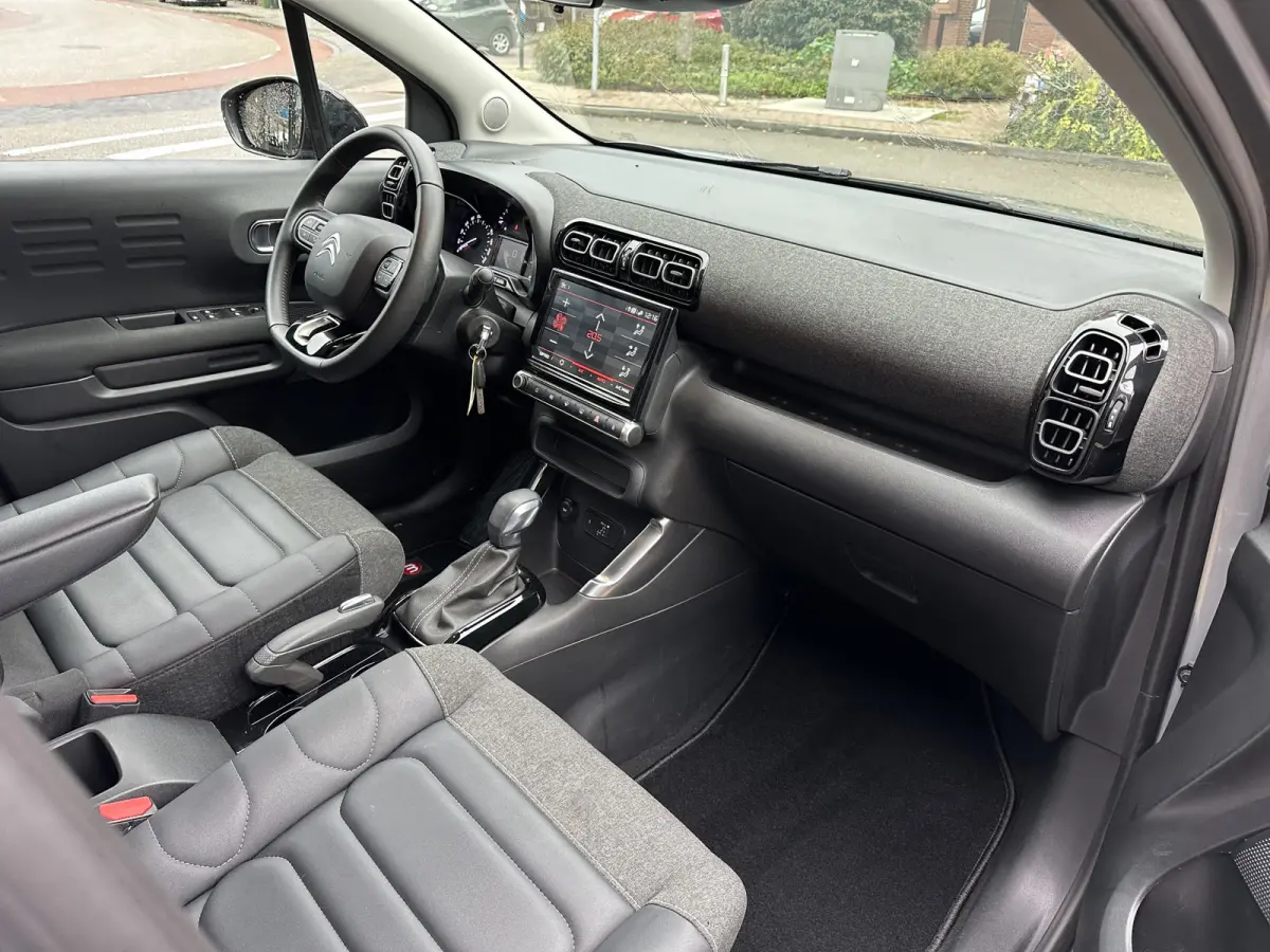 1.2 PureTech Automaat 130pk Max All-in Prijs Cruise/Navi/Parkeersens v/Stoelverwarming/Airco Eurorepar