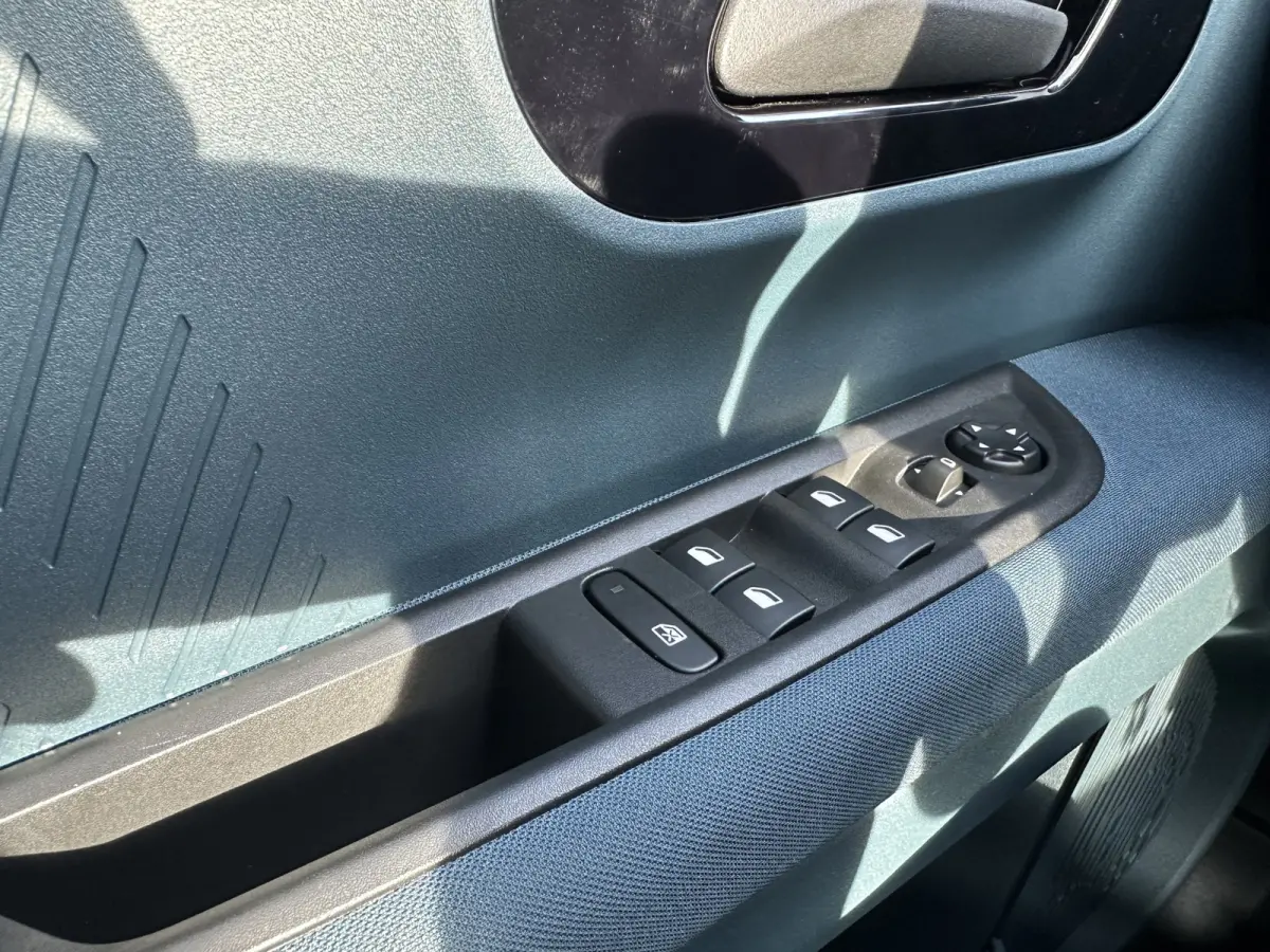 1.2 Hybrid ICON Andriod/Apple/Airco/Parkeerhulp/Pack Style Eurorepar