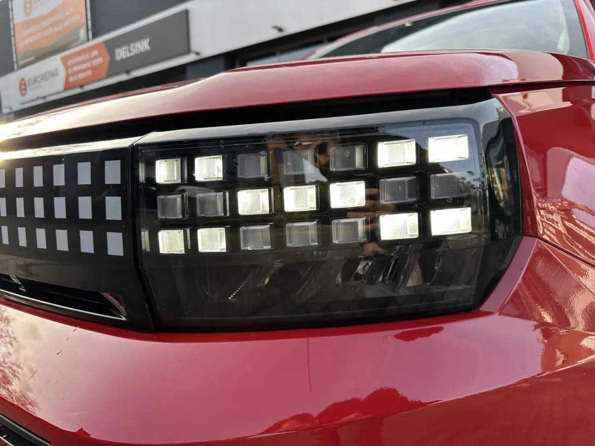 1.2 Hybrid ICON Andriod/Apple/Airco/Parkeerhulp/Pack Style Eurorepar