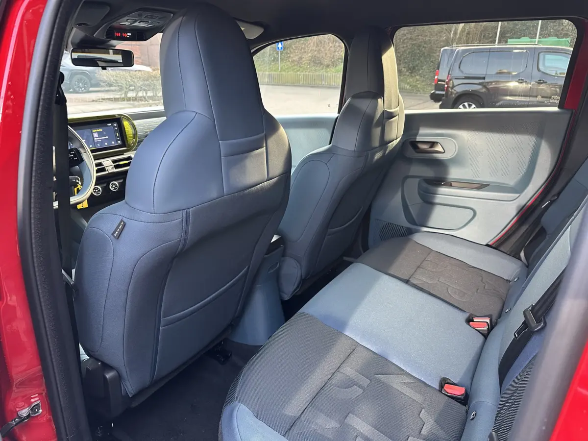 1.2 Hybrid ICON Andriod/Apple/Airco/Parkeerhulp/Pack Style Eurorepar
