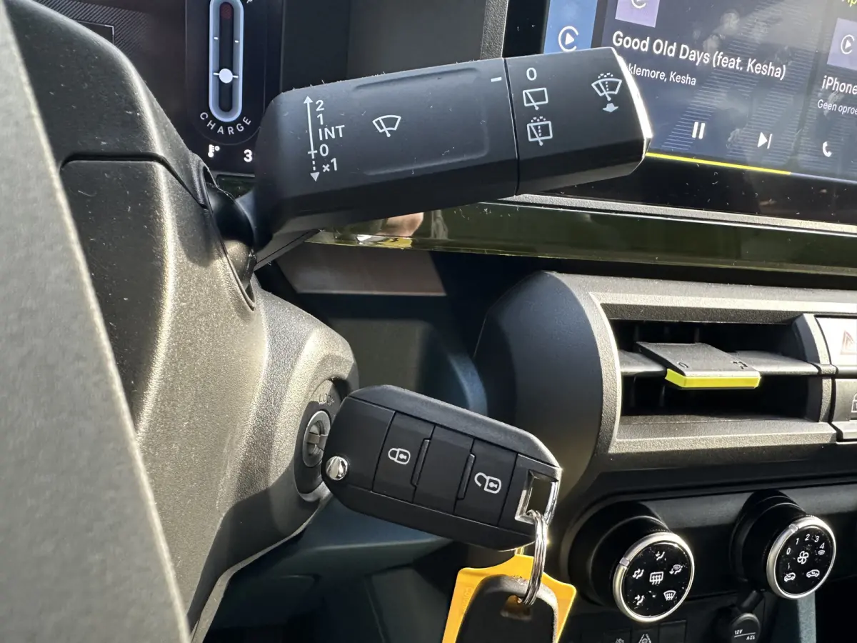 1.2 Hybrid ICON Andriod/Apple/Airco/Parkeerhulp/Pack Style Eurorepar
