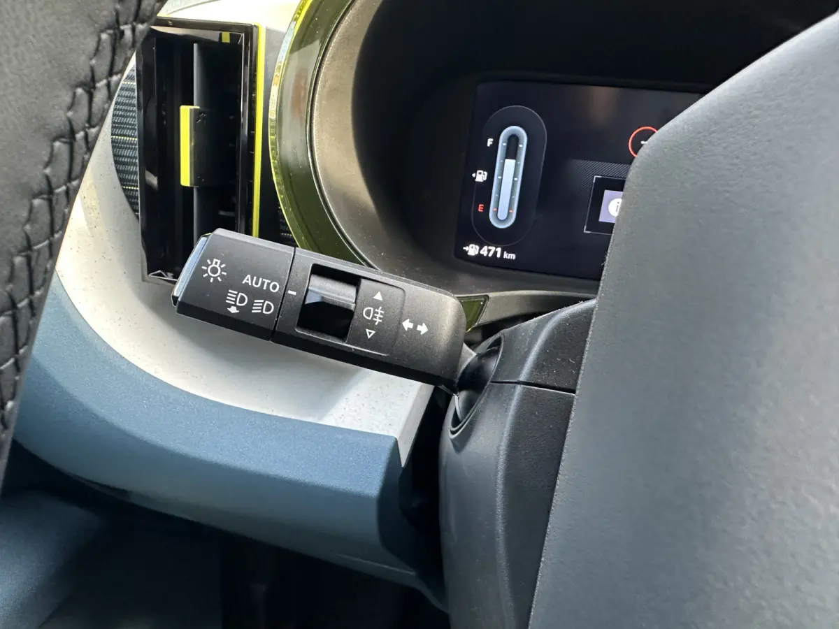 1.2 Hybrid ICON Andriod/Apple/Airco/Parkeerhulp/Pack Style Eurorepar