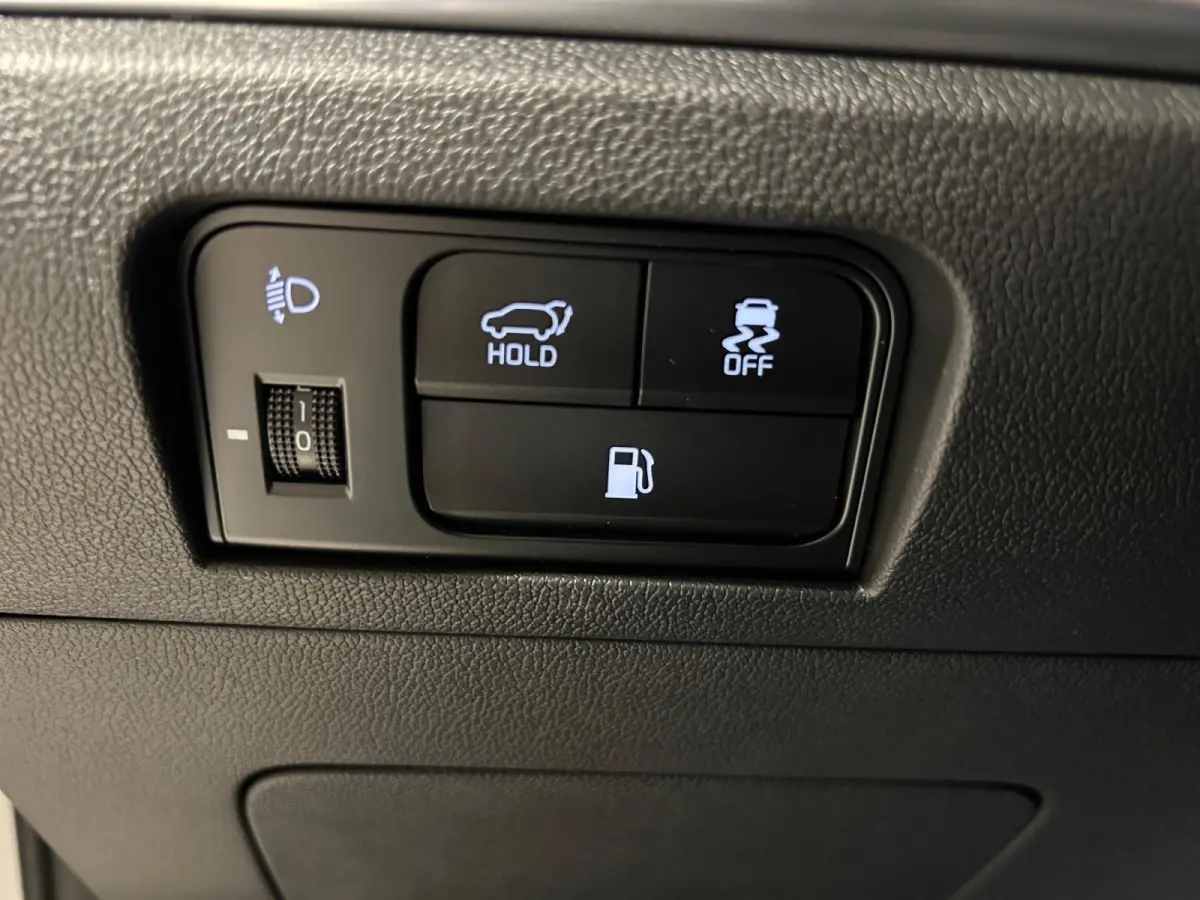 1.6 T-GDi Plug-in Hybrid 4WD DynamicPlusLine 7p | Glazen schuif-/kanteldak | BOSE premium geluidsinstallatie | Stoel- en stuurverwarming | NU €3000 inruilpremie!