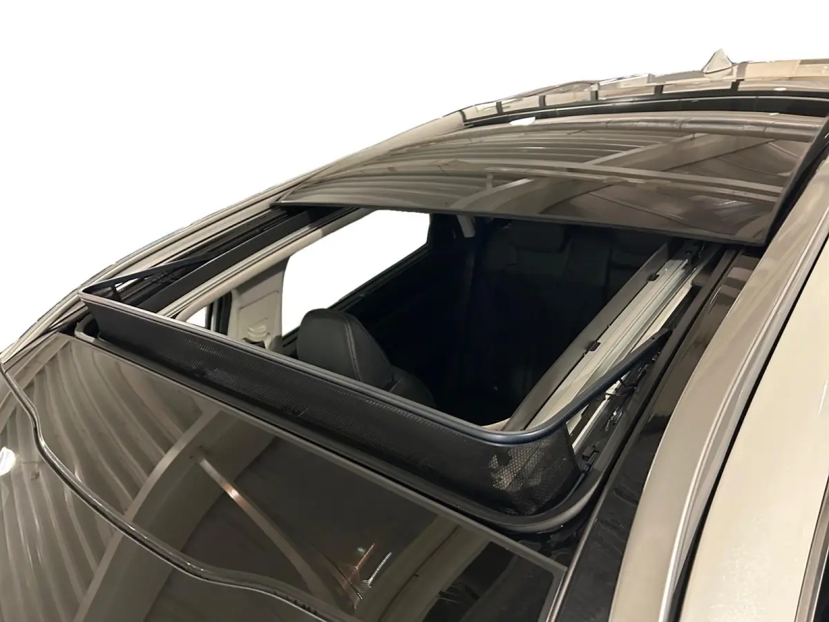 1.6 T-GDi Plug-in Hybrid 4WD DynamicPlusLine 7p | Glazen schuif-/kanteldak | BOSE premium geluidsinstallatie | Stoel- en stuurverwarming | NU €3000 inruilpremie!