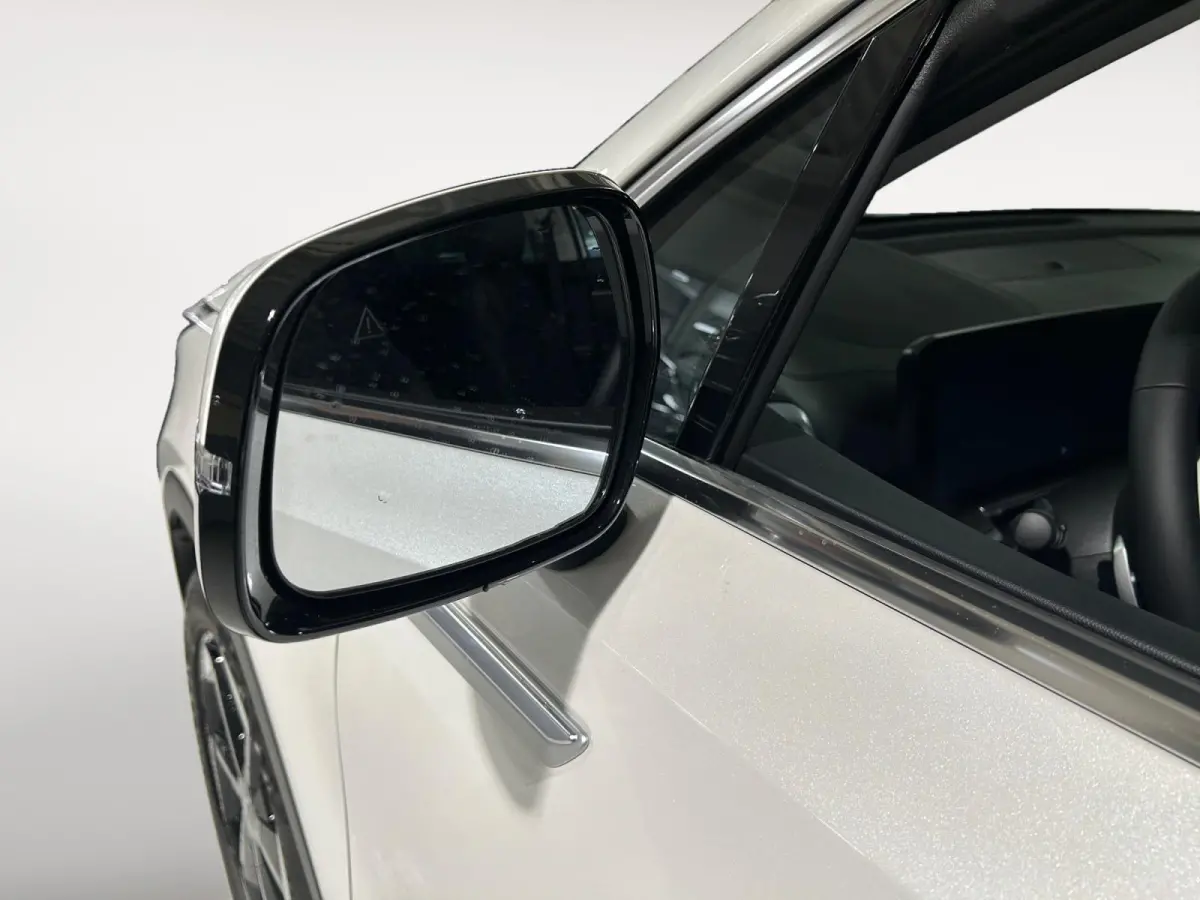 1.6 T-GDi Plug-in Hybrid 4WD DynamicPlusLine 7p | Glazen schuif-/kanteldak | BOSE premium geluidsinstallatie | Stoel- en stuurverwarming | NU €3000 inruilpremie!