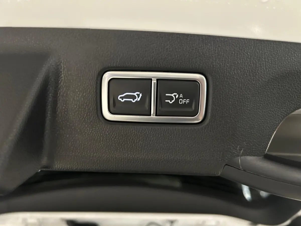 1.6 T-GDi Plug-in Hybrid 4WD DynamicPlusLine 7p | Glazen schuif-/kanteldak | BOSE premium geluidsinstallatie | Stoel- en stuurverwarming | NU €3000 inruilpremie!