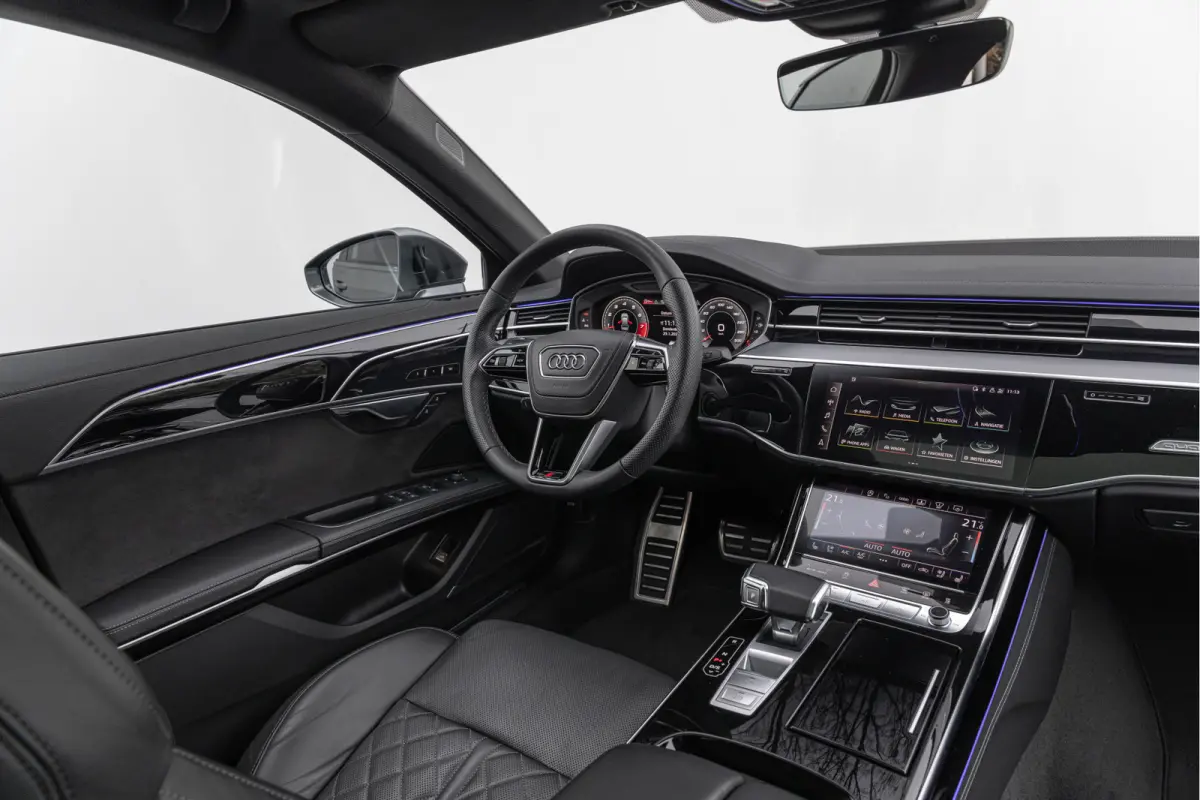 4.0 TFSI 571pk Quattro Pano B&O Standkachel 4-wielsturing HuD