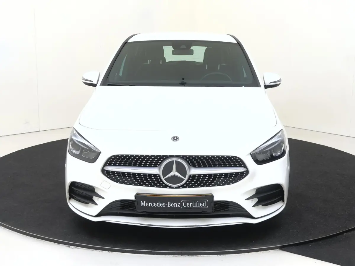180 Premium Plus AMG /18 Inch /Sfeerverlichting