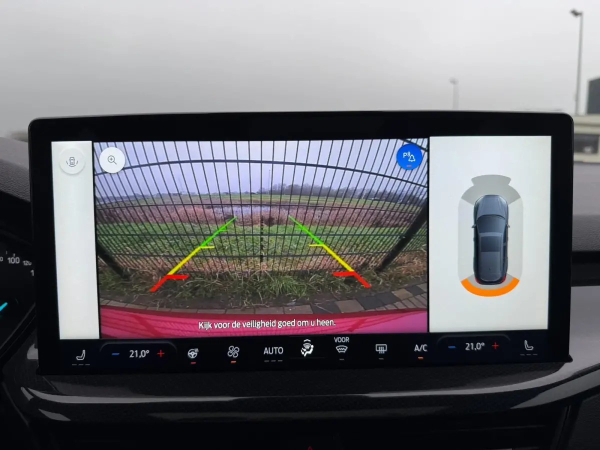 1.0 EcoBoost Hybrid ST Line X | PANO | 155PK | Camera | Blind Spot | Stuur/stoel verw.
