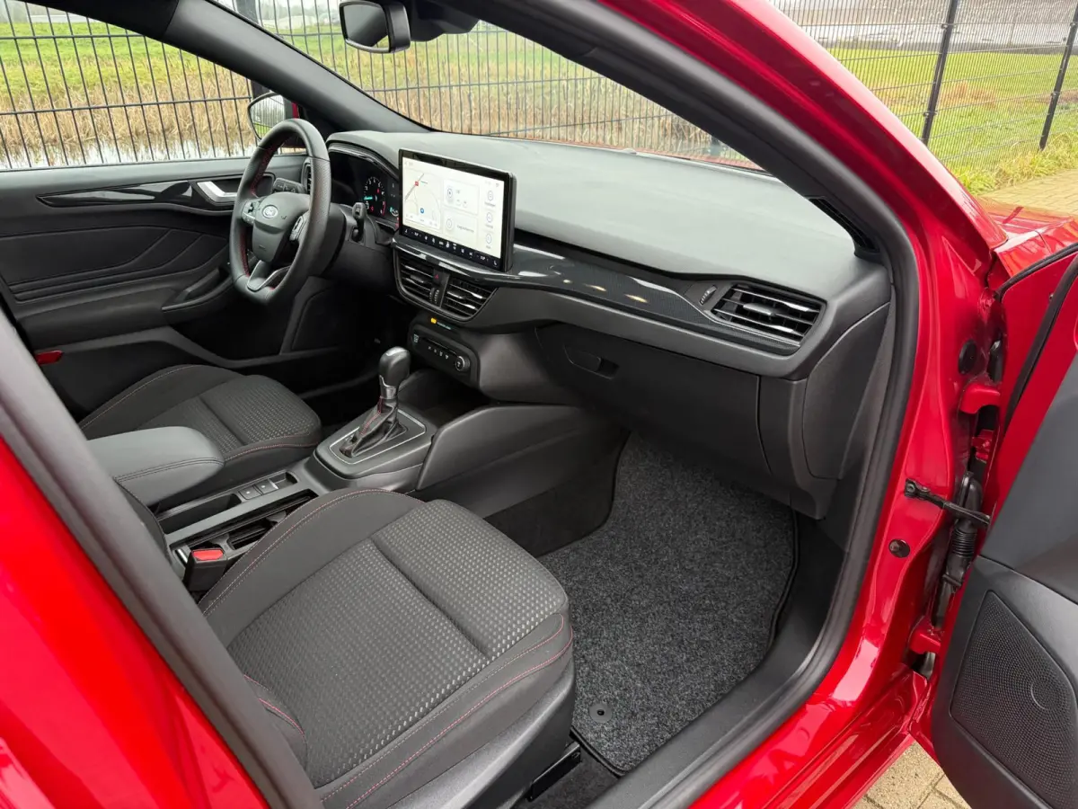 1.0 EcoBoost Hybrid ST Line X | PANO | 155PK | Camera | Blind Spot | Stuur/stoel verw.