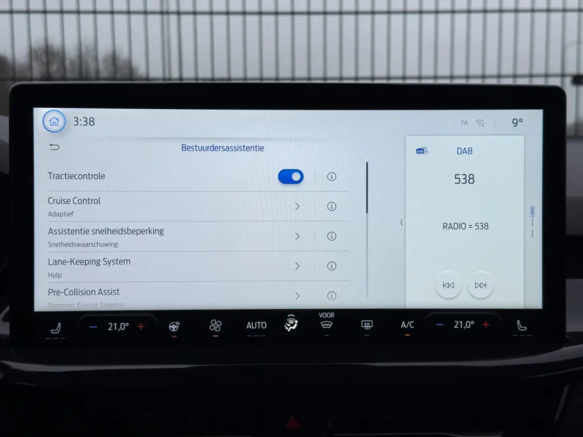 1.0 EcoBoost Hybrid ST Line X | PANO | 155PK | Camera | Blind Spot | Stuur/stoel verw.