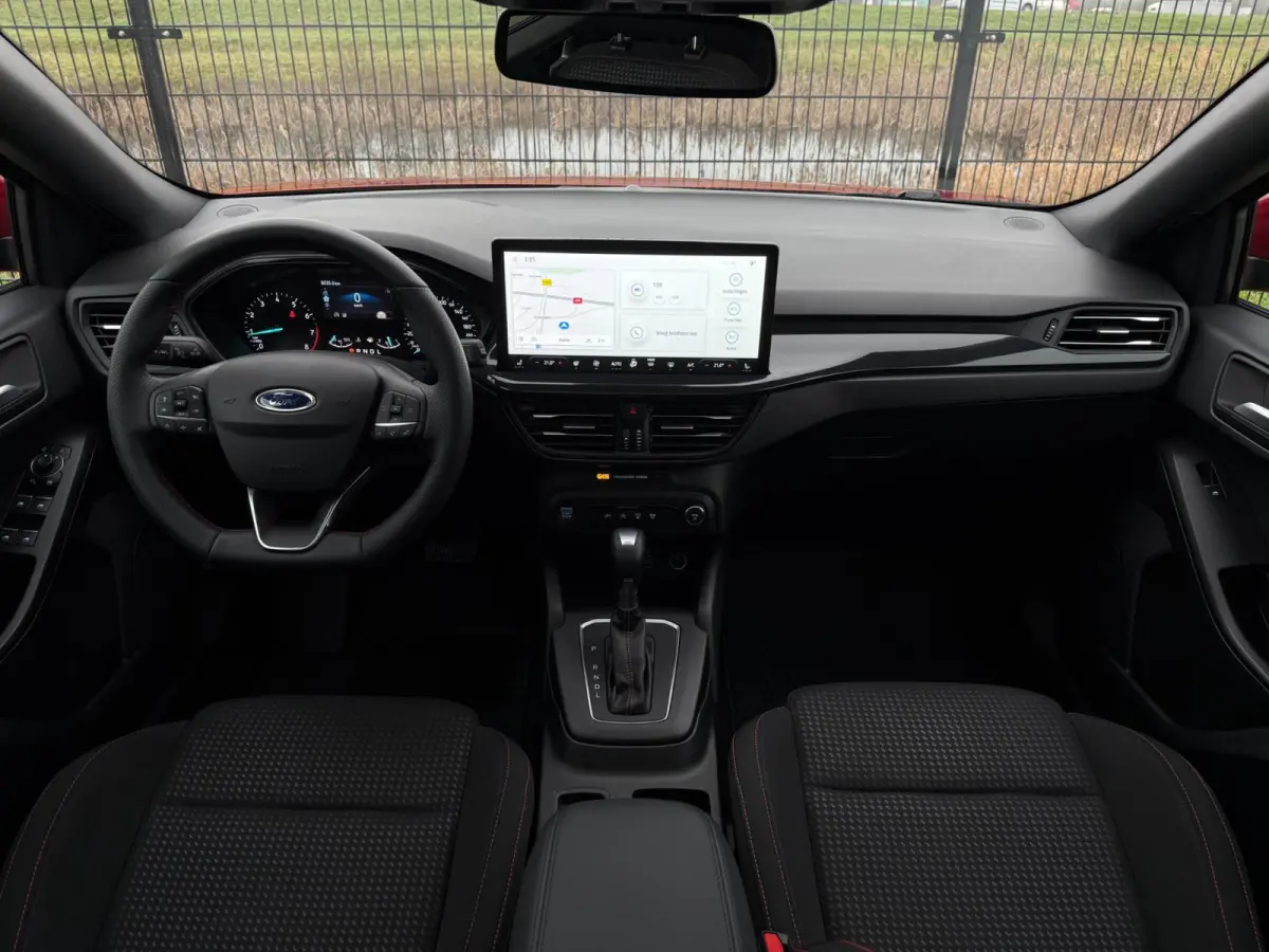 1.0 EcoBoost Hybrid ST Line X | PANO | 155PK | Camera | Blind Spot | Stuur/stoel verw.