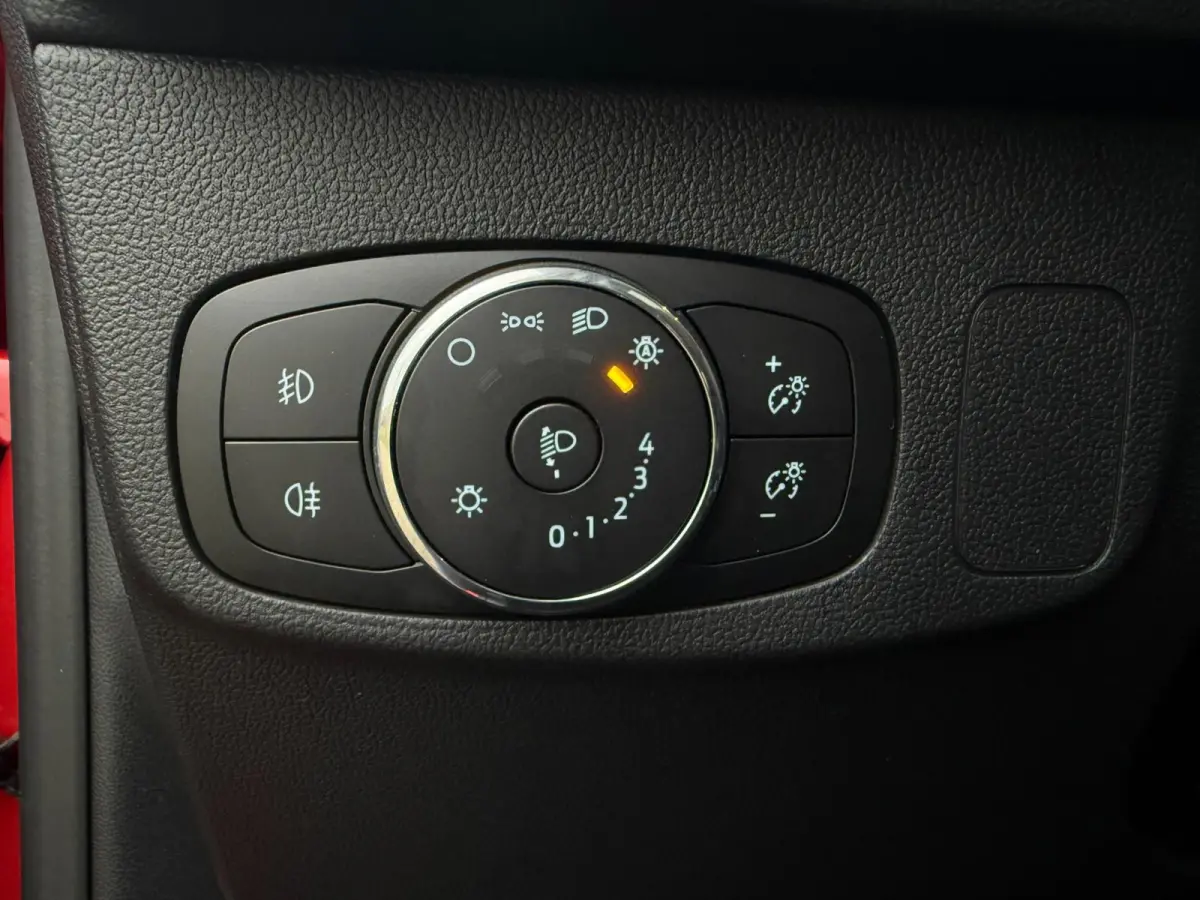 1.0 EcoBoost Hybrid ST Line X | PANO | 155PK | Camera | Blind Spot | Stuur/stoel verw.