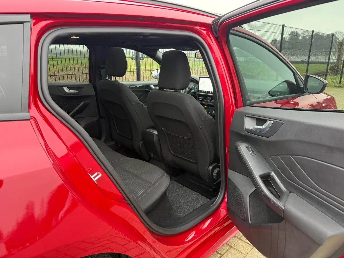 1.0 EcoBoost Hybrid ST Line X | PANO | 155PK | Camera | Blind Spot | Stuur/stoel verw.