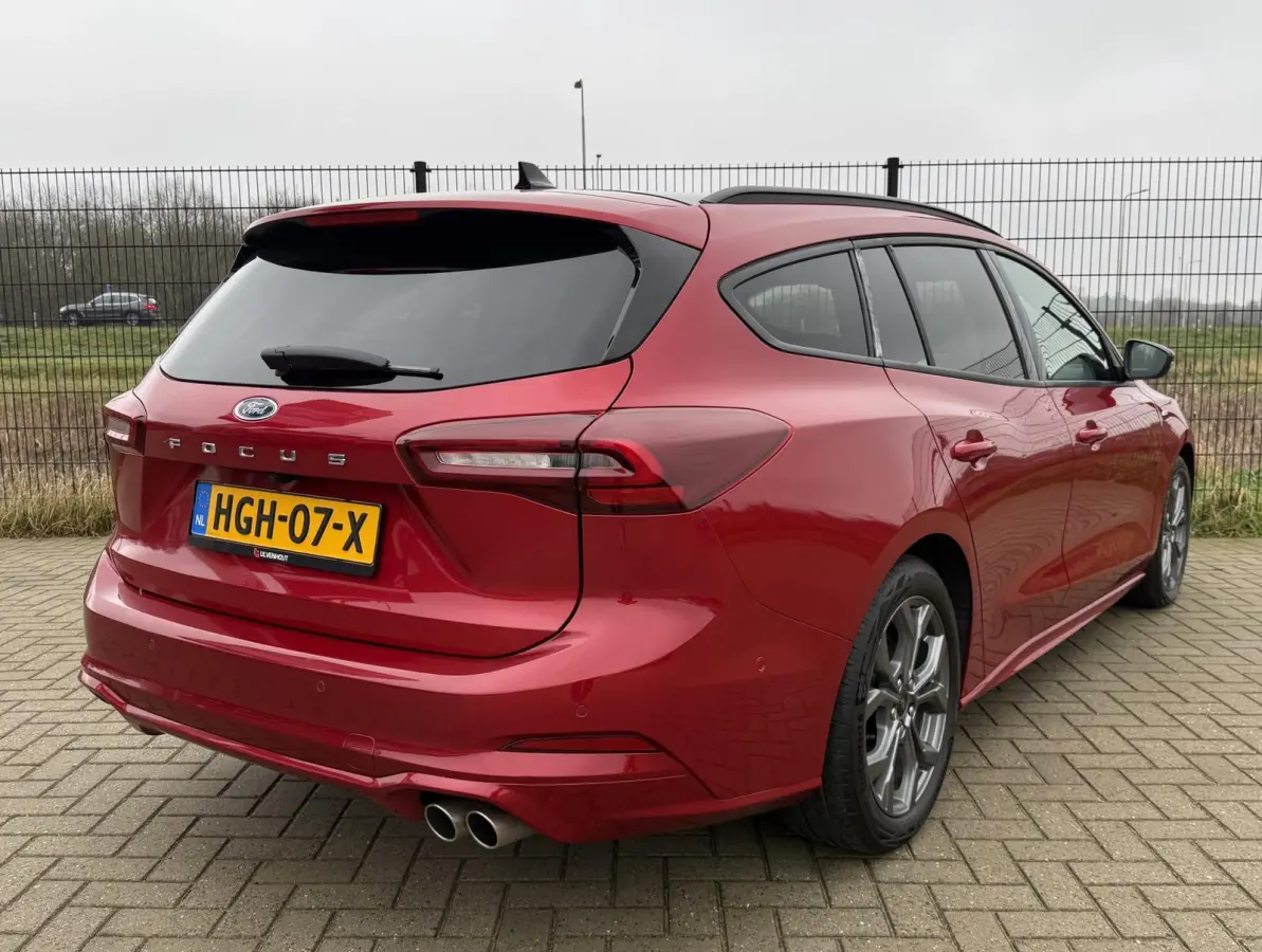 1.0 EcoBoost Hybrid ST Line X | PANO | 155PK | Camera | Blind Spot | Stuur/stoel verw.