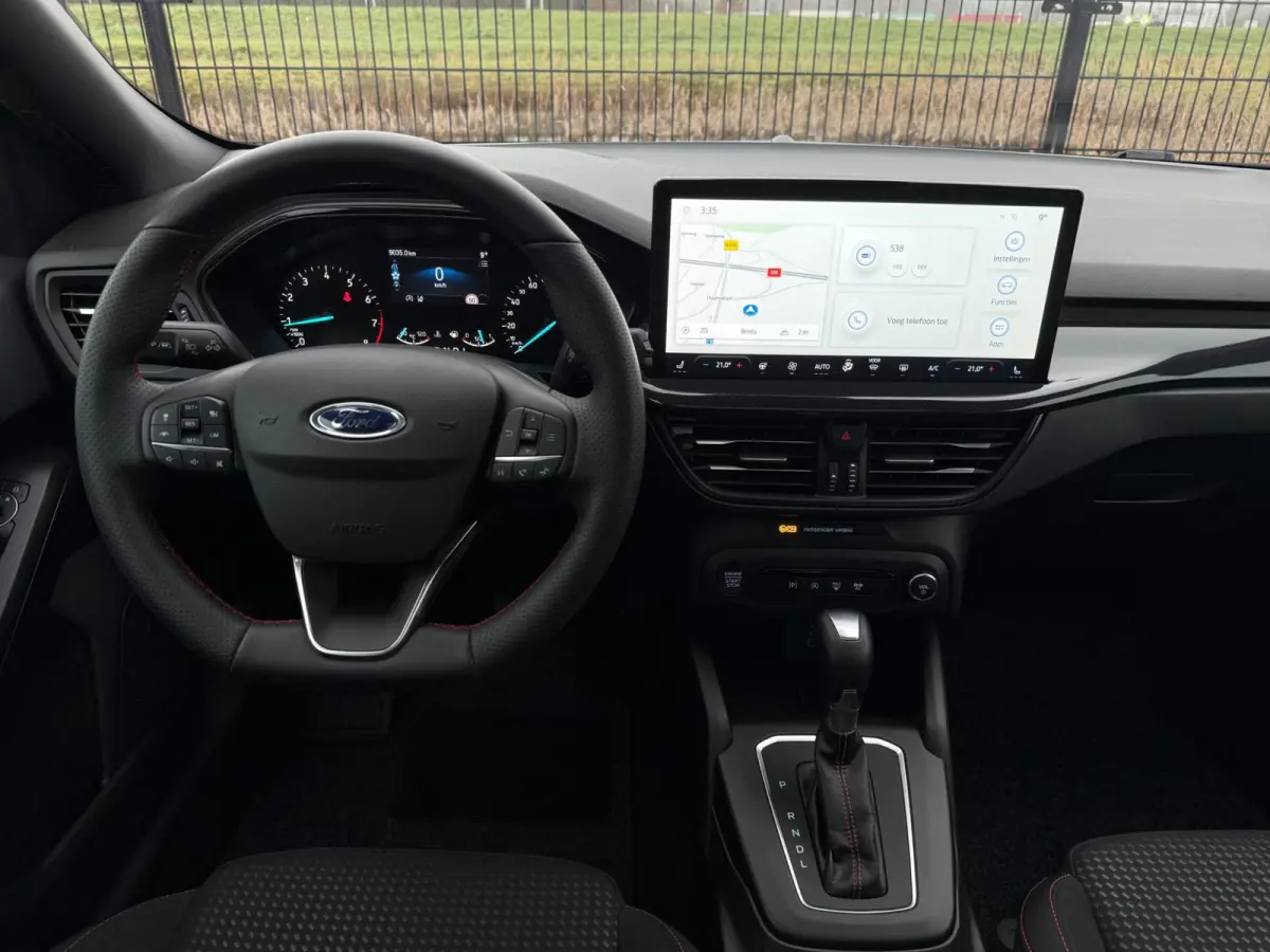 1.0 EcoBoost Hybrid ST Line X | PANO | 155PK | Camera | Blind Spot | Stuur/stoel verw.