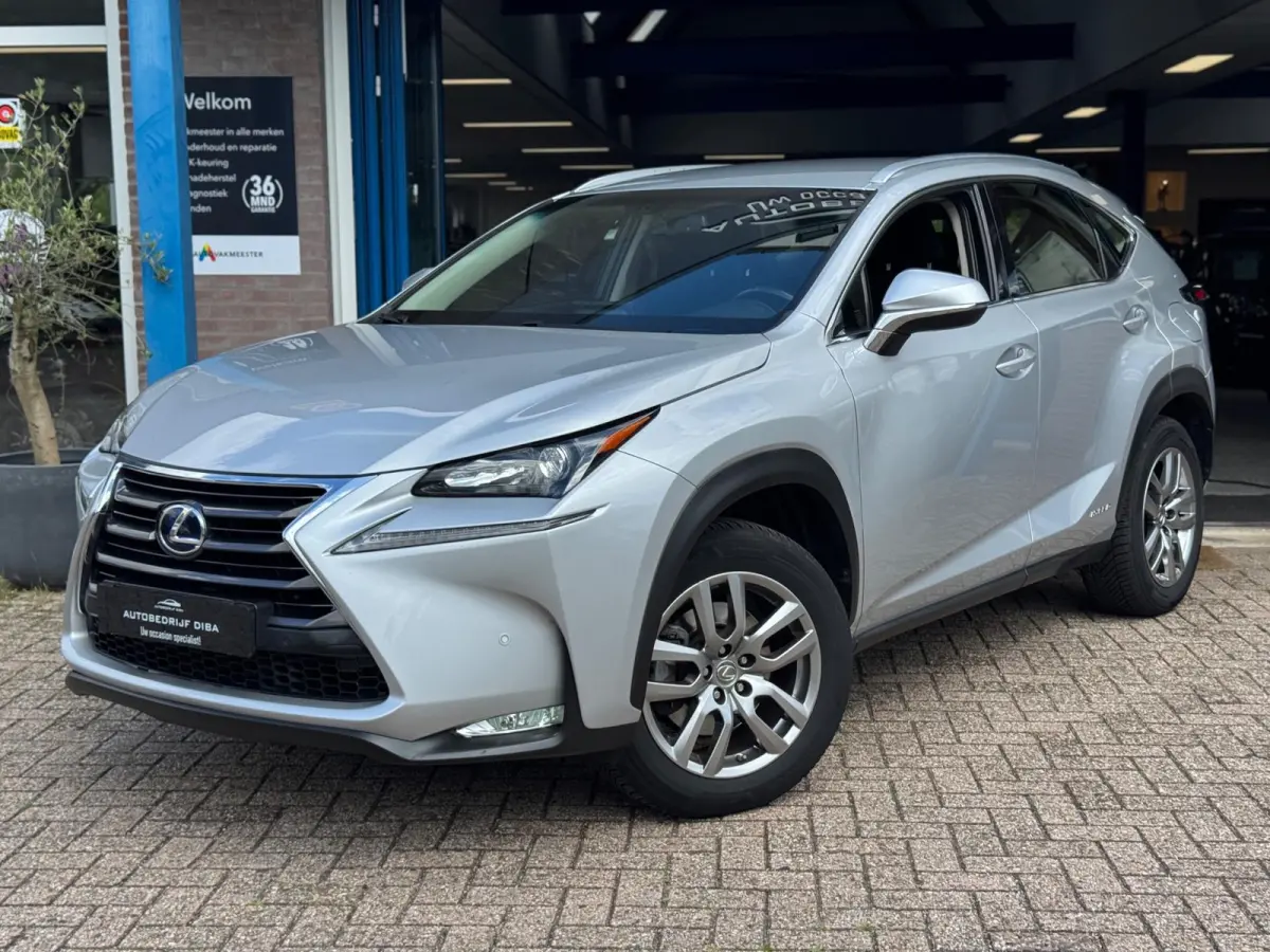300h Sport Edition 2017 AUT NAVI CAMERA LM NAP!