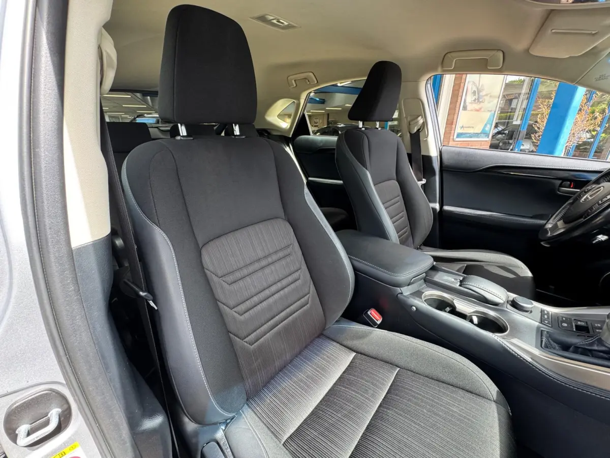 300h Sport Edition 2017 AUT NAVI CAMERA LM NAP!