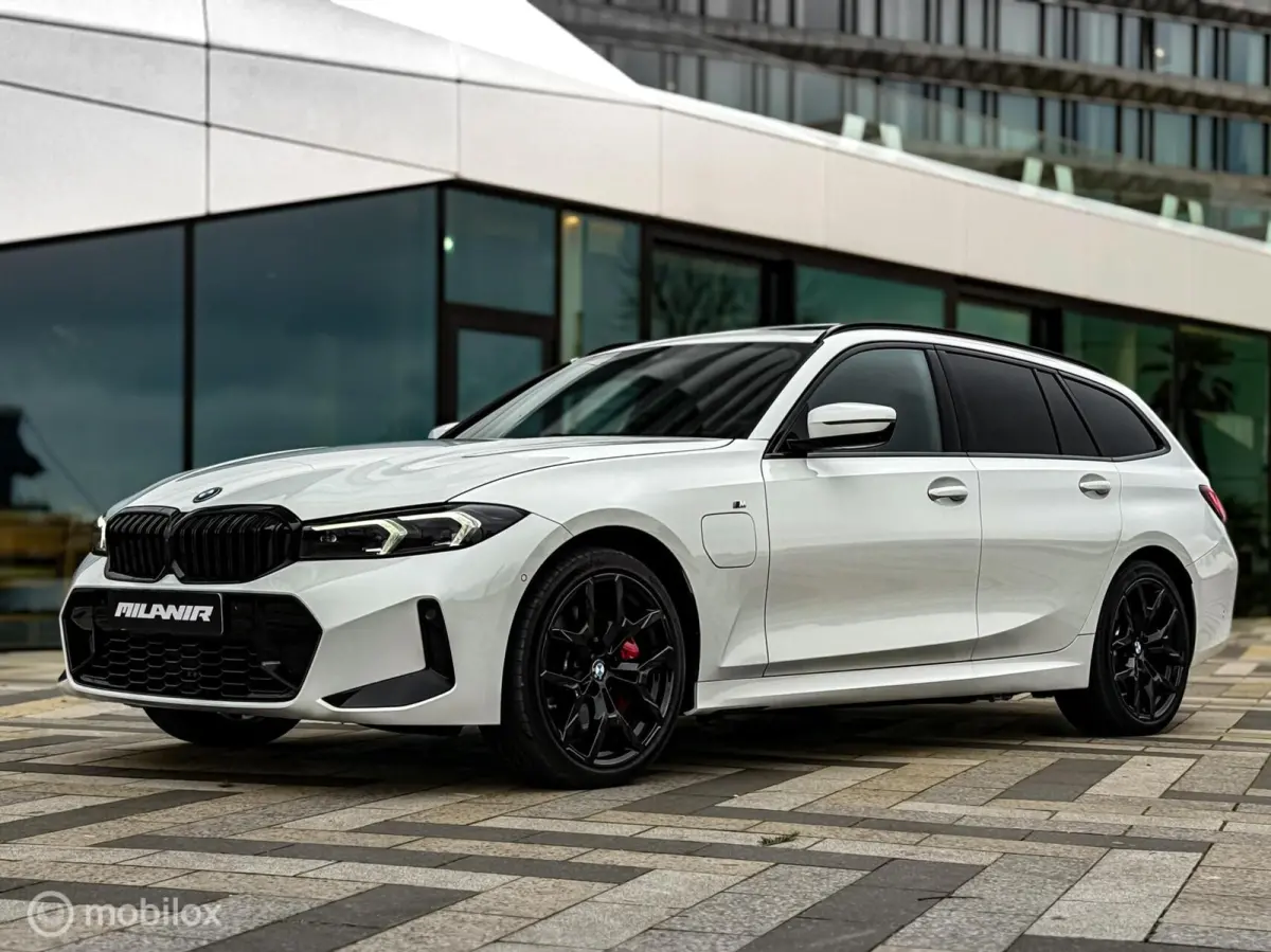 330e xDrive M Sport Pro |Kuipstoel|Pano|H&K