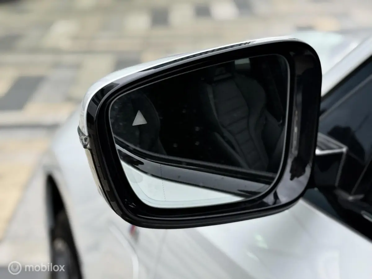 330e xDrive M Sport Pro |Kuipstoel|Pano|H&K