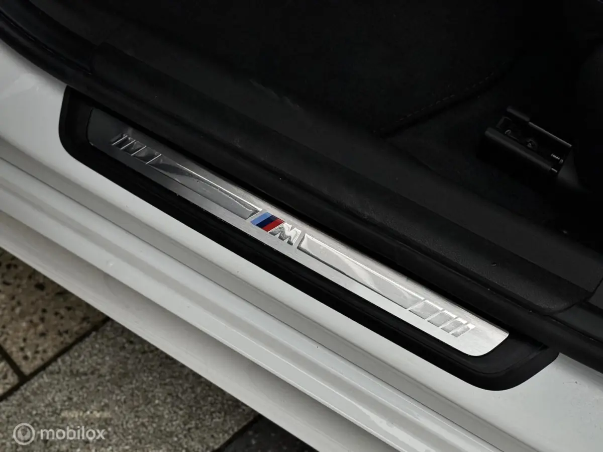 330e xDrive M Sport Pro |Kuipstoel|Pano|H&K