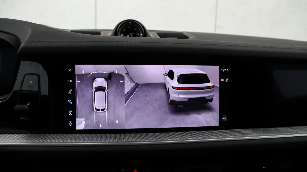 3.0 E-Hybrid SportDesign | Panoramadak | BOSE Sound | Soft-Close | Bijrijdersdisplay | Trekhaak