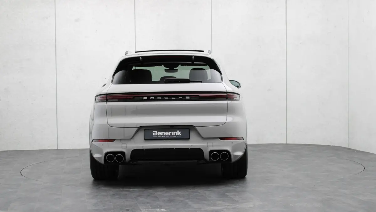3.0 E-Hybrid SportDesign | Panoramadak | BOSE Sound | Soft-Close | Bijrijdersdisplay | Trekhaak